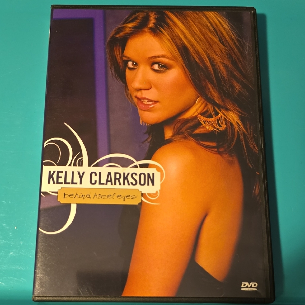 Kelly Clarkson 'Behind Hazel Eyes' DVD